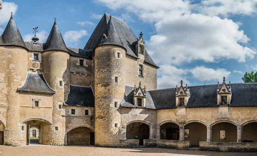 Fougères-Sur-Bièvre, France